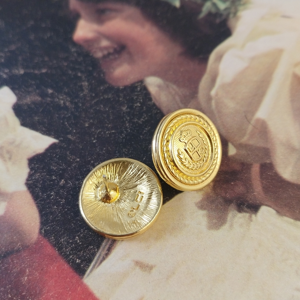 Liz Claiborne Gold Button Earrings - Picture 7 of 10
